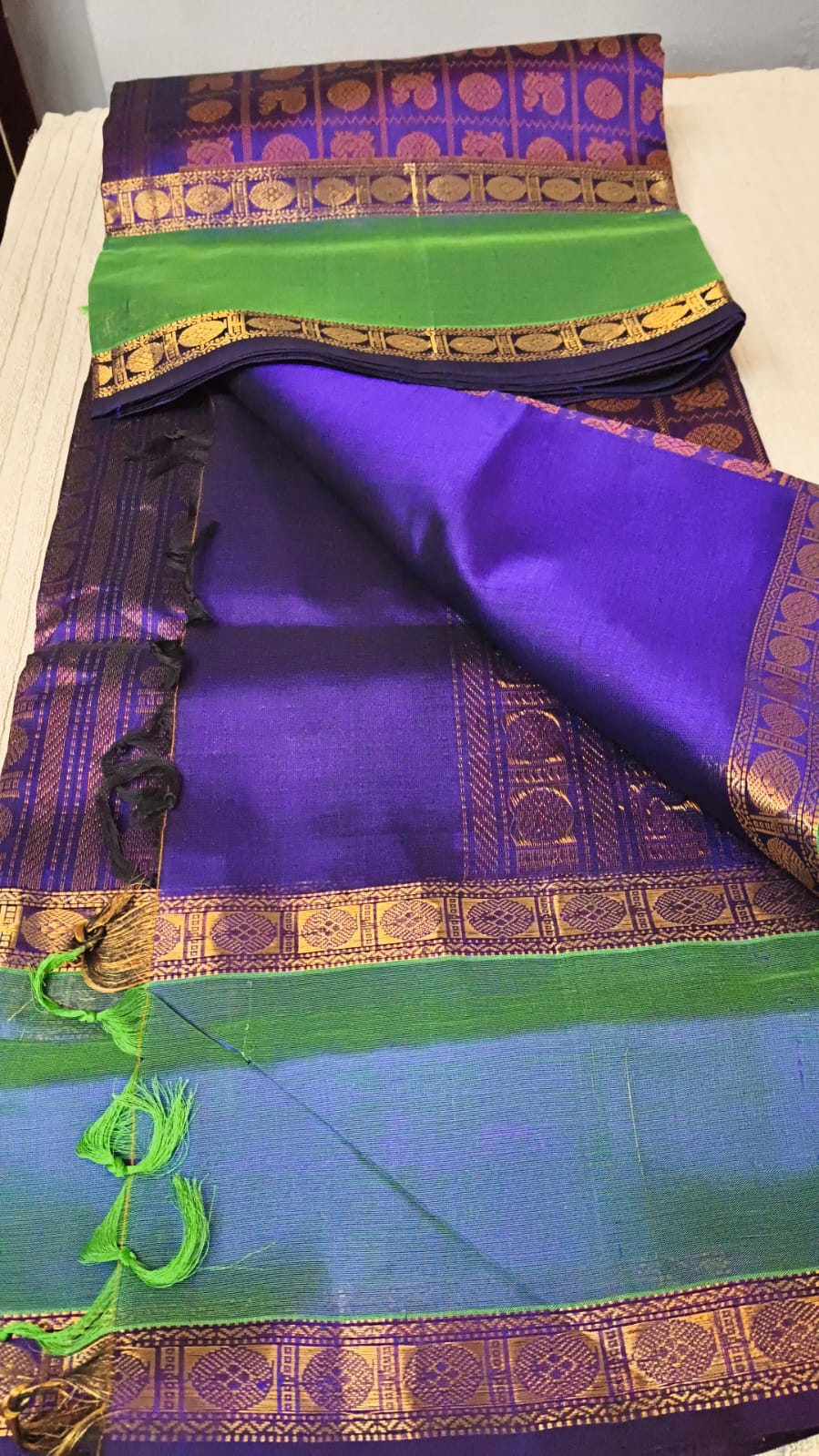 1000 butta silk cotton Saree in rani pink  rettaipet border
