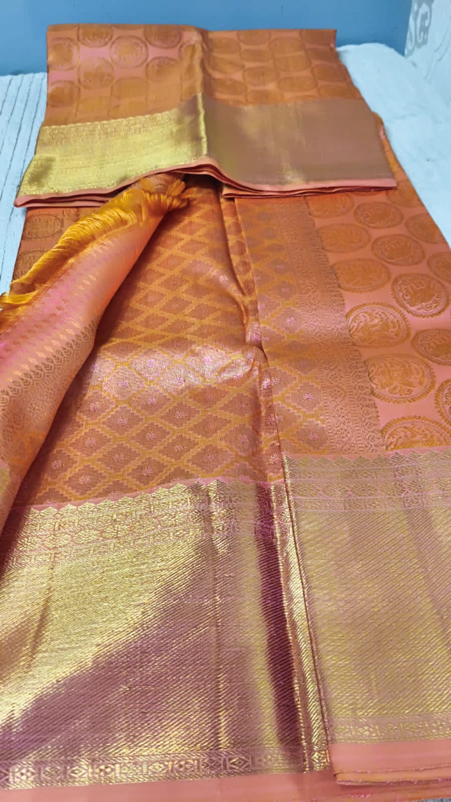 Handloom pure kanjivaram silk saree  bridal silk golden color with peach chakaram butte  pure golden jari all over jall